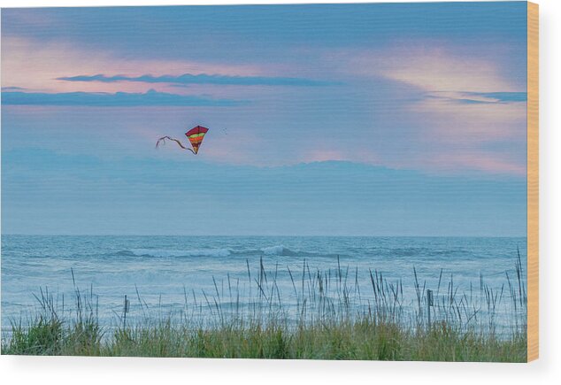 Sunset Wood Print featuring the photograph Kite in the Air at Sunset by E Faithe Lester