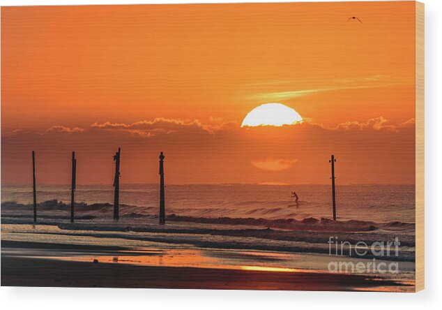 Sunrise Wood Print featuring the photograph Paddle Home by DJA Images