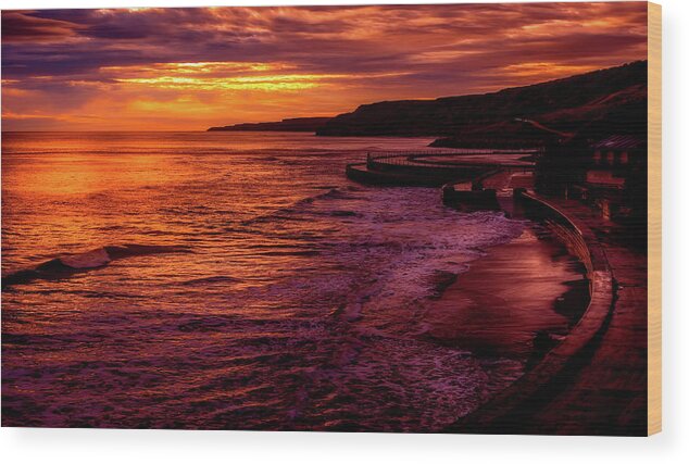 Scarborough Wood Print featuring the photograph Sunrise Over Scarborough by Mountain Dreams