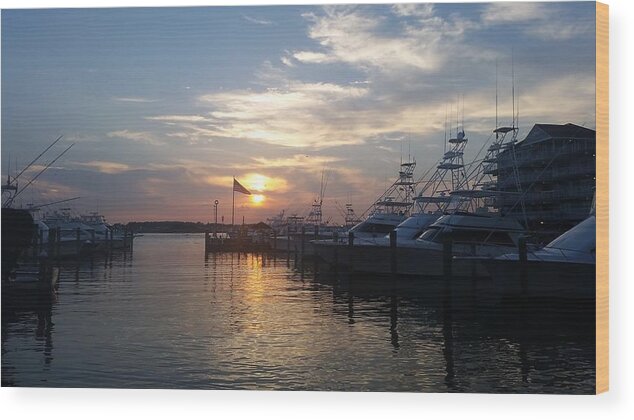 Water Wood Print featuring the photograph Sunset at White Marlin Marina by Robert Banach