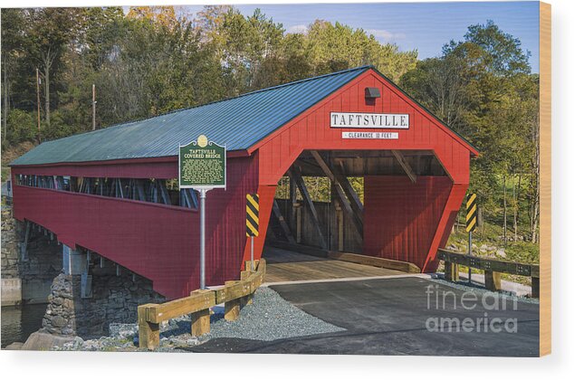 Covered Bridge Wood Print featuring the photograph Taftsville Covered Bridge. by Scenic Vermont Photography
