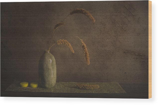 Vase Wood Print featuring the photograph Calm And Passionate by iek K?ral