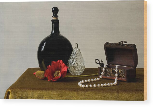Jewelry Box Wood Print featuring the photograph Jewellery Box And Poppy Still Life by Pch