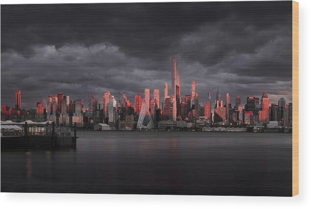 Skylines Wood Print featuring the photograph Last Rays by Wei (david) Dai