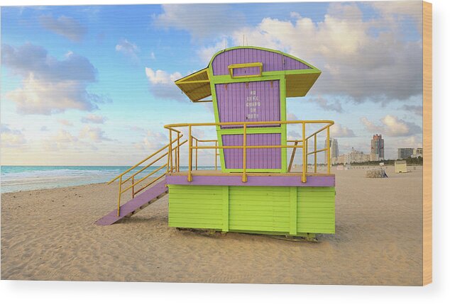 Dawn Wood Print featuring the photograph Lifeguard Hut On Miami Beach At Sunrise by Pidjoe