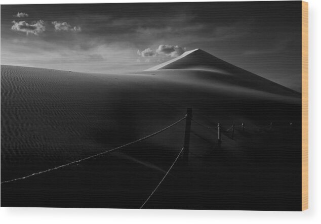 Dune Wood Print featuring the photograph Sand Dune by Larry Deng