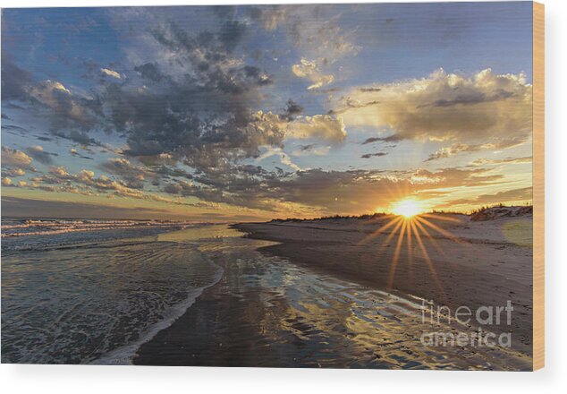 Sunset Wood Print featuring the photograph Star Point by DJA Images