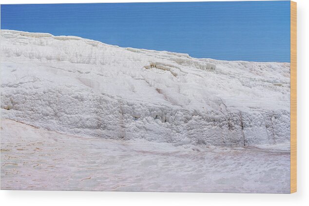Turkey Wood Print featuring the photograph Wet white limestone formations in Pamukkale by Sun Travels