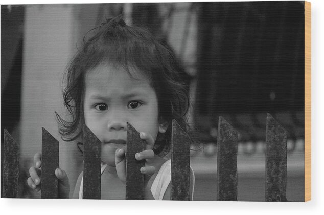 Child Wood Print featuring the photograph Curious child by Robert Bociaga