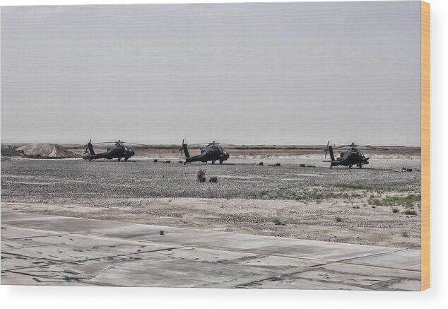  Wood Print featuring the photograph Flight line by Doug Wittrock