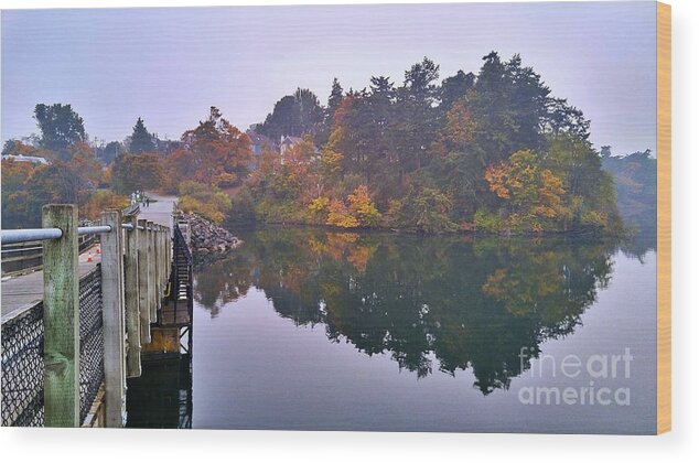 Selkirk Trestle Wood Print featuring the photograph Glass And Trestle by Kimberly Furey