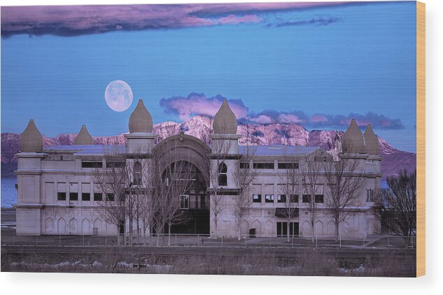 Full Moon Wood Print featuring the photograph Setting Moon over the Great Saltair, Utah by Doug Sims