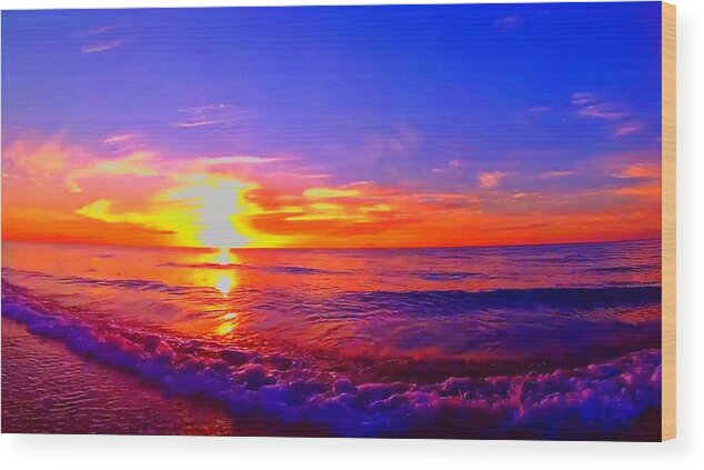 Sunrise Wood Print featuring the photograph Sunrise Beach 27 by Rip Read