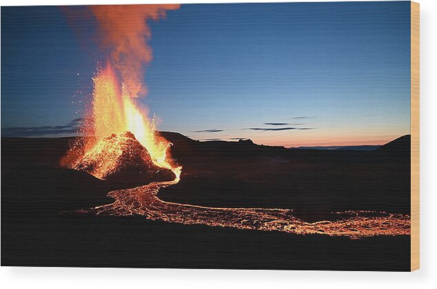 Volcano Wood Print featuring the photograph Volcano Sunrise Eruption 2 by William Kennedy