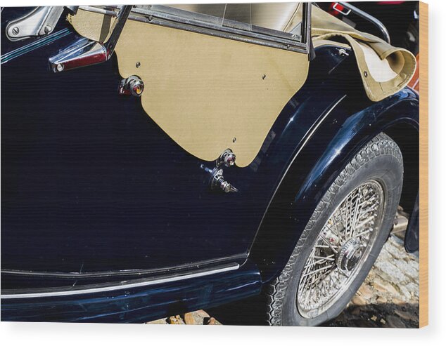 Morgan Car Wood Print featuring the photograph 1987 Morgan by Georgia Clare