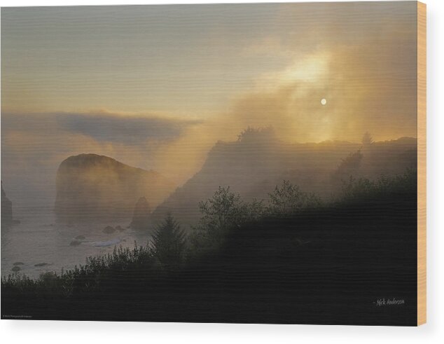 Sunset Wood Print featuring the photograph Sunset at Harris Beach by Mick Anderson