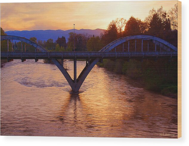 Grants Pass Wood Print featuring the photograph Sunset over Caveman Bridge by Mick Anderson