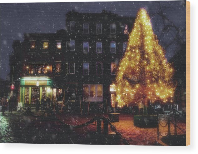 Boston Wood Print featuring the photograph Christmas in Boston - North Square by Joann Vitali