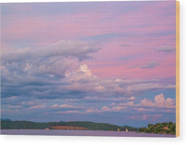 Sky Wood Print featuring the photograph Jocassee 3 by David Waldrop