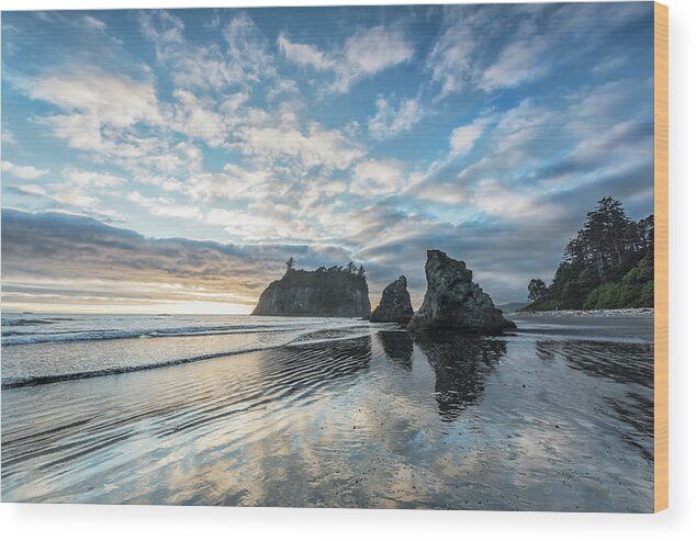 Art Wood Print featuring the photograph Moving but Still by Jon Glaser