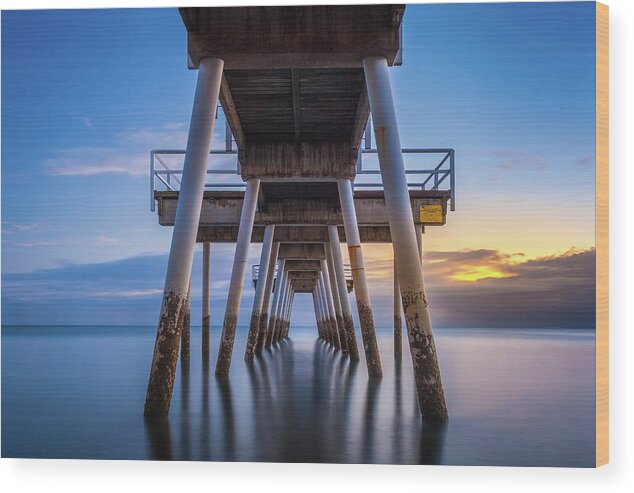 Australia Wood Print featuring the photograph Scarness, Hervey Bay by Michael Lees