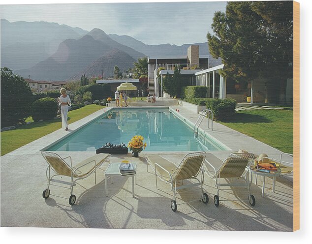 People Wood Print featuring the photograph Kaufmann Desert House by Slim Aarons