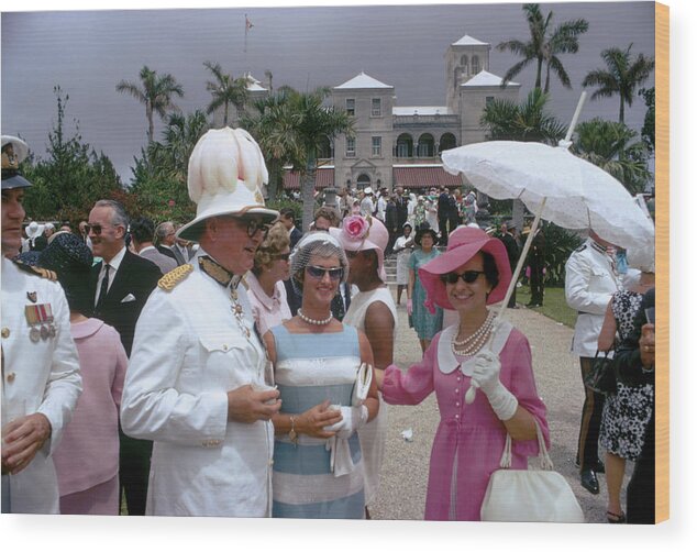 People Wood Print featuring the photograph Government Party by Slim Aarons