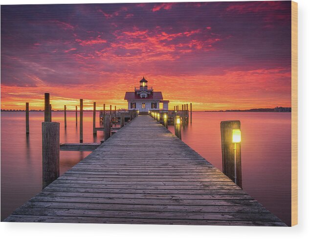 North Carolina Wood Print featuring the photograph North Carolina Outer Banks Manteo Lighthouse OBX NC by Dave Allen