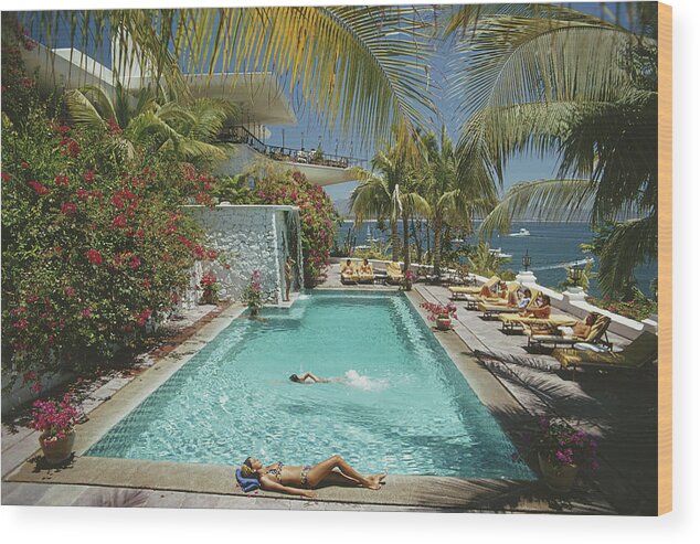 People Wood Print featuring the photograph Pool At Las Hadas by Slim Aarons