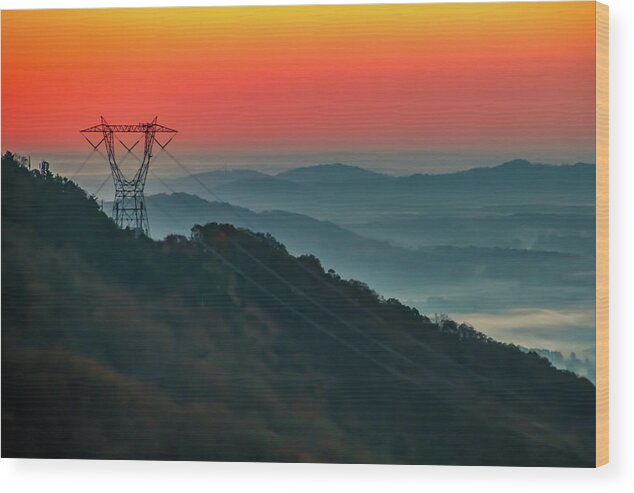 Valley Sunrise Wood Print featuring the photograph Dawn in the Valley by Deb Beausoleil