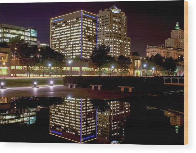 Milwaukee Wood Print featuring the photograph Downtown Reflections by Deb Beausoleil