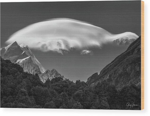 New-zealand Wood Print featuring the photograph Mt. Cook Lenticular Cloud by Gary Johnson