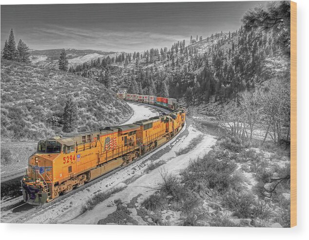 Union Pacific Wood Print featuring the photograph The Long and Winding Load by Donna Kennedy