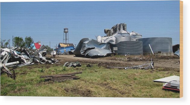 Reading Wood Print featuring the photograph Reading Kansas Tornado Recovery by Keith Stokes