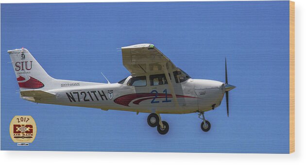 Big Muddy Air Race Wood Print featuring the photograph Race 21. SIU. Fly By by Jeff Kurtz