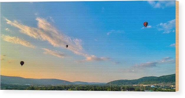 New York Wood Print featuring the photograph Binghamton Spiedie Festival Air Ballon Launch by Anthony Giammarino