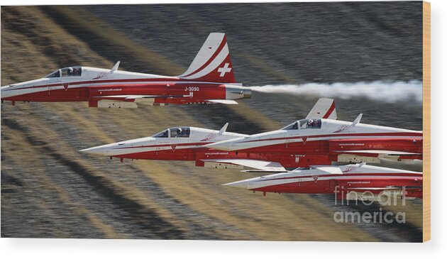 Patrouille Suisse Wood Print featuring the photograph Patrouille Suisse #21 by Ang El