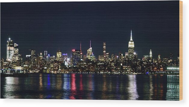 Skyline Wood Print featuring the photograph New York Skyline by Daniel Carvalho