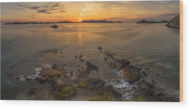 Landscape Wood Print featuring the photograph Pretty Klip Point by Gary Felton
