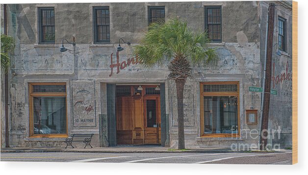 Hanks Wood Print featuring the photograph Hanks Seafood - Charleston South Carolina by Dale Powell