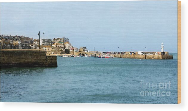 St. Ives Wood Print featuring the photograph St Ives Harbour by Terri Waters