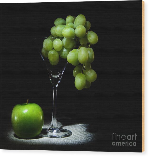 Grapes Wood Print featuring the photograph Grapes by Cecil Fuselier