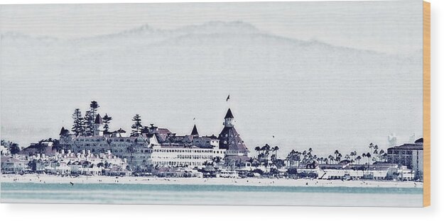 Del Wood Print featuring the photograph Hotel Del Coronado by Russ Harris