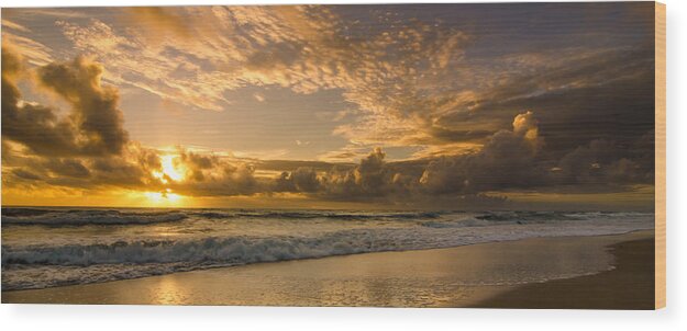 Sunrise Wood Print featuring the photograph Ocean Sunrise by Tammy Ray