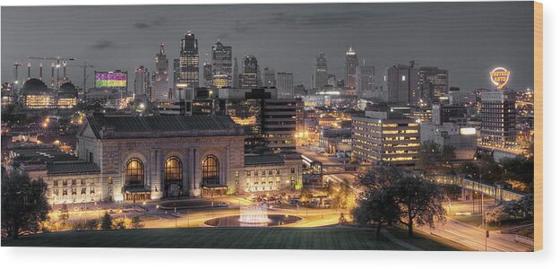 Landscape Wood Print featuring the photograph Kansas City Skyline by Ryan Heffron
