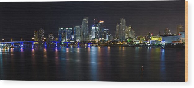 Architecture Wood Print featuring the photograph Miami Downtown Skyline by Raul Rodriguez