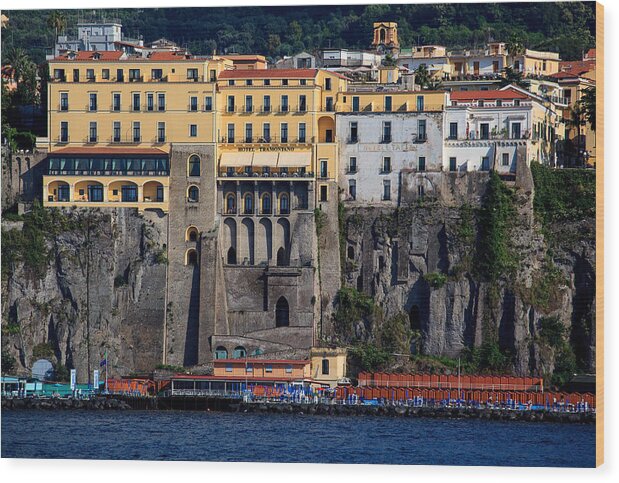 Italy Wood Print featuring the photograph Sorrento Coast Line by Uri Baruch