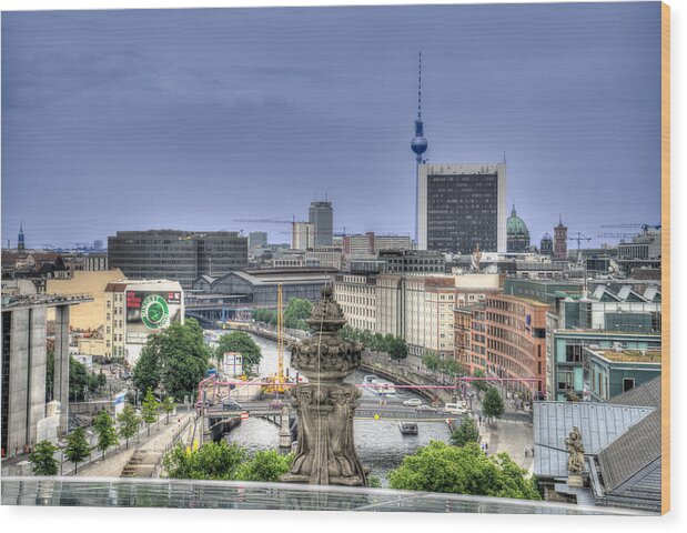 Berlin Wood Print featuring the photograph Skyline by Uri Baruch