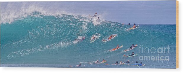 Banzai Pipeline Wood Print featuring the photograph Banzai Pipeline Next Wave by Aloha Art