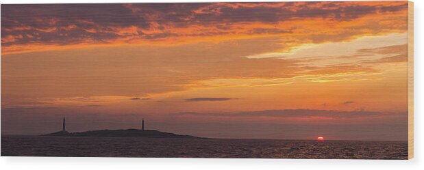 Lighthouse Wood Print featuring the photograph Thacher Island Lighthouse Panoramic by Tim Kirchoff